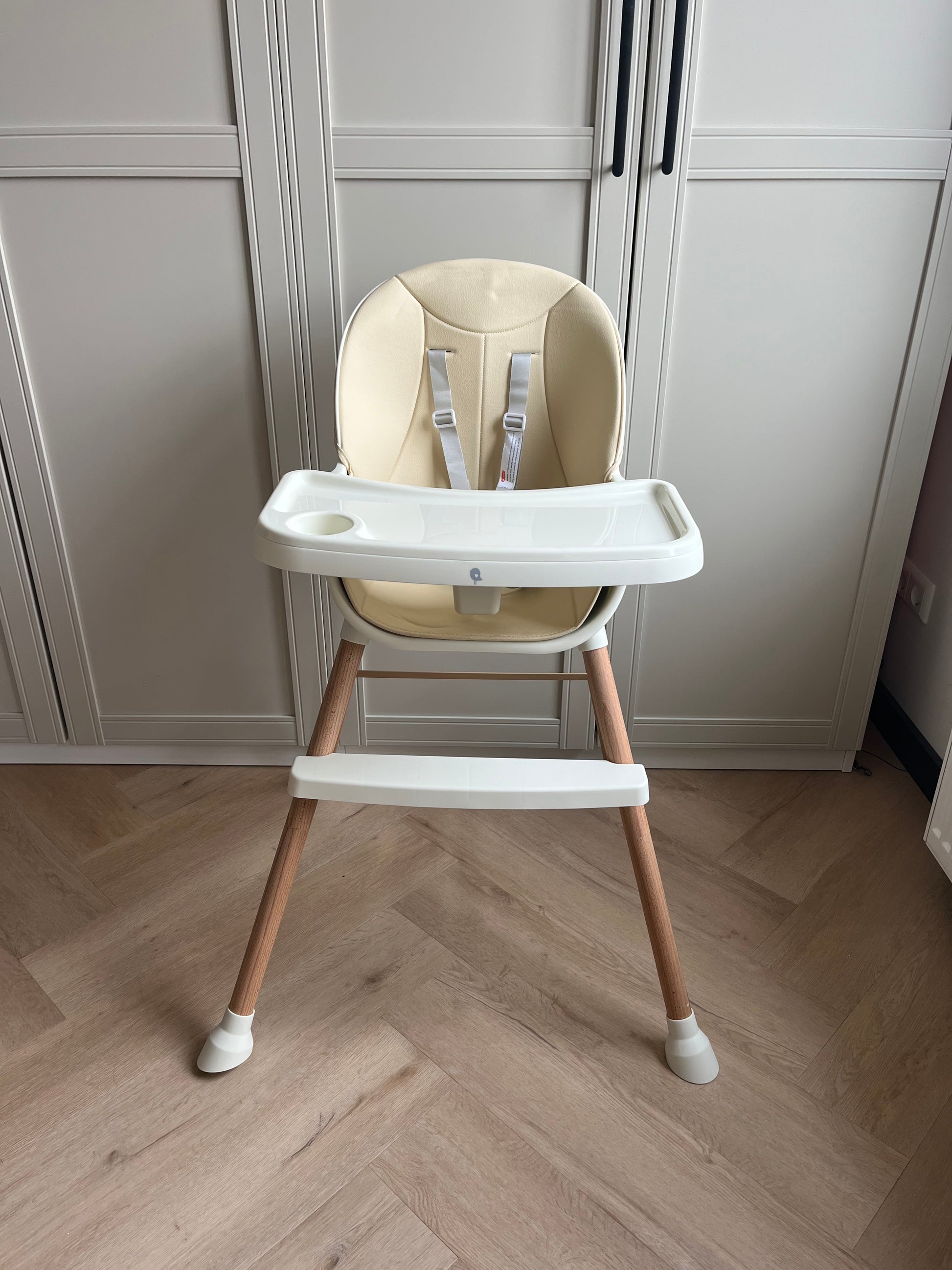 Nieuwe Eqo Shabby - Kinder Eetstoel